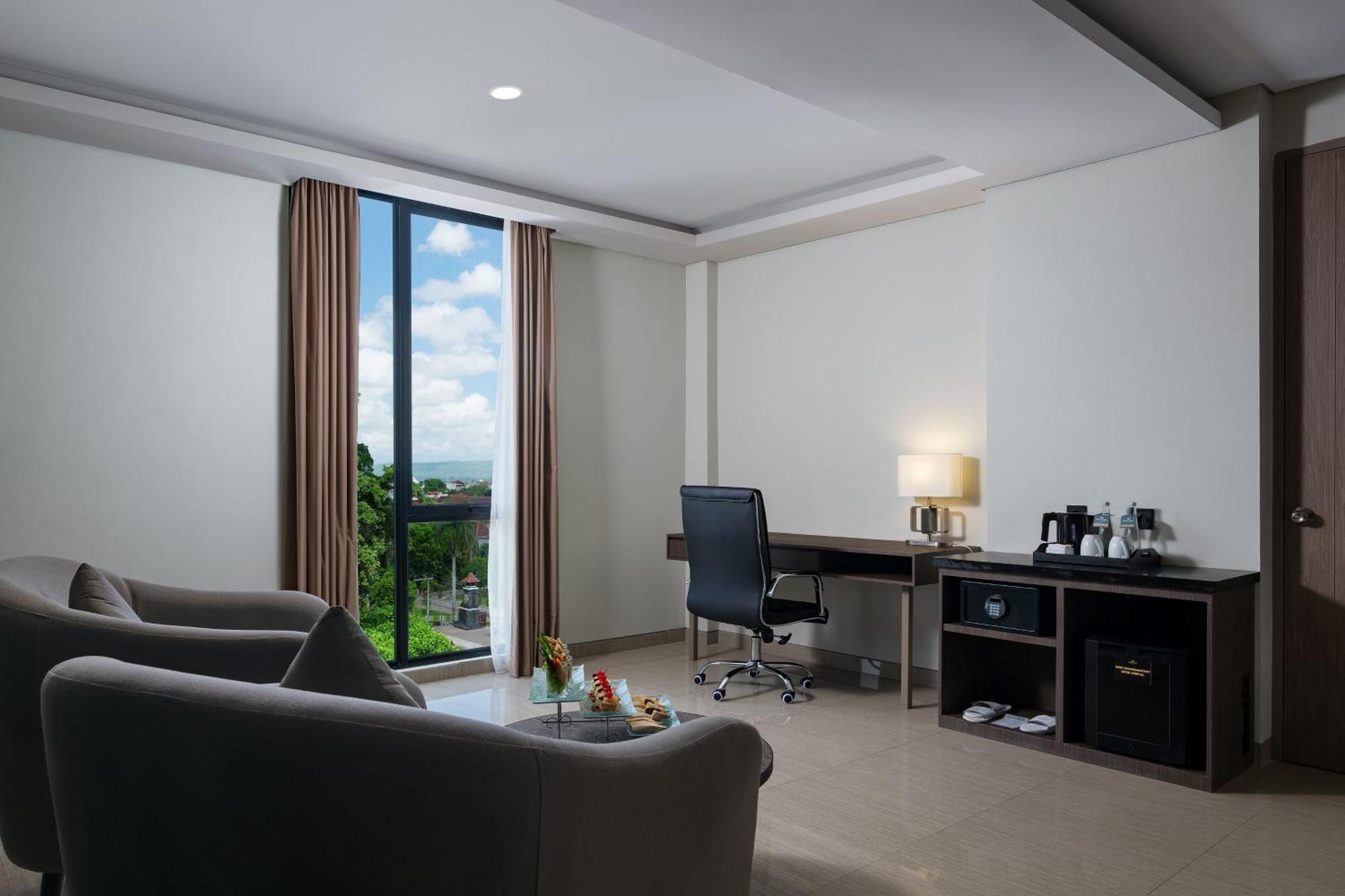 Hotel Santika Blitar المظهر الخارجي الصورة