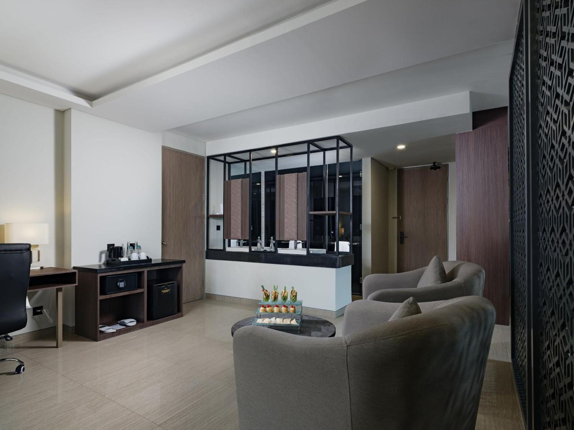 Hotel Santika Blitar المظهر الخارجي الصورة