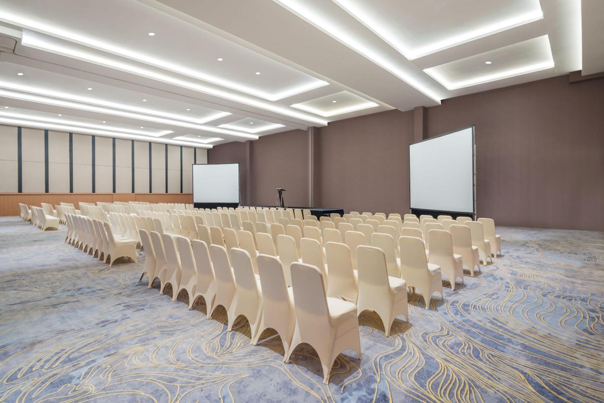 Hotel Santika Blitar المظهر الخارجي الصورة
