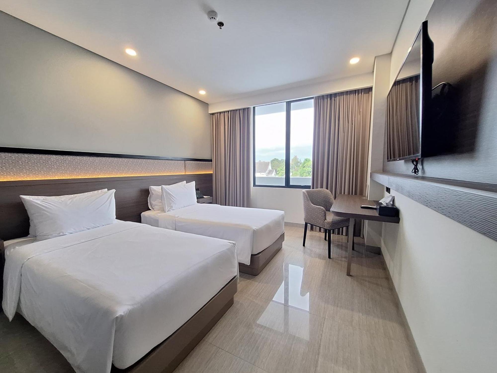 Hotel Santika Blitar المظهر الخارجي الصورة